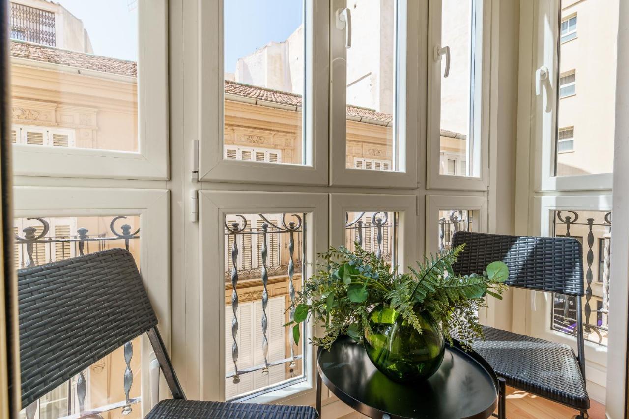 Bright Two-Bedroom Apartment In The Historic Center Malaga Exterior photo