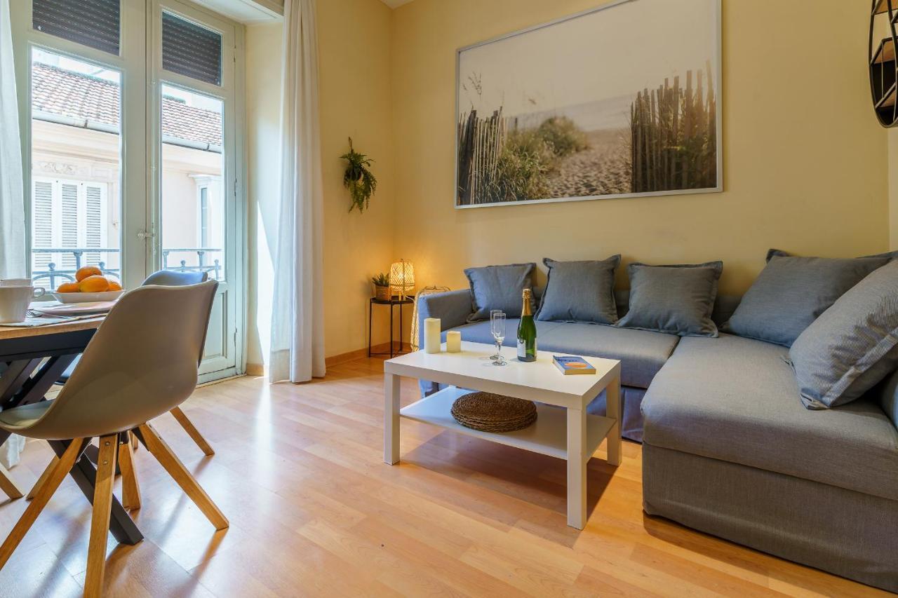 Bright Two-Bedroom Apartment In The Historic Center Malaga Exterior photo